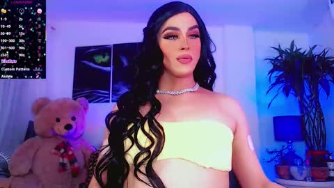 Sophie Sweet online show from 9, 9, 2025