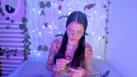 SOPHY ROGERS online show from 12, 12, 2024