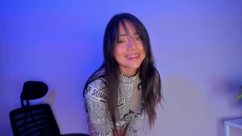 SOPHY ROGERS online show from 2, 1, 2025