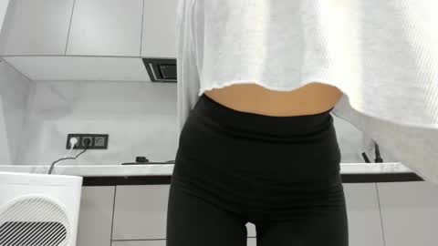 Mia online show from 29, 10, 2025