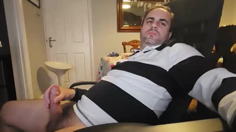 south_african_man_86 online show from 29, 10, 2025