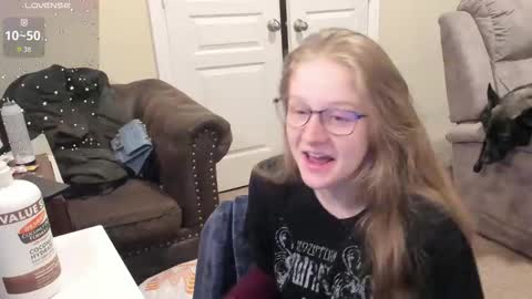 Bunnydathug online show from 15, 12, 2025