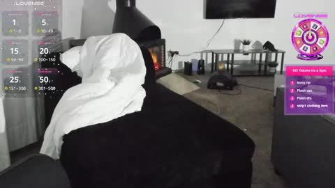 Bunnydathug online show from 8, 1, 2026