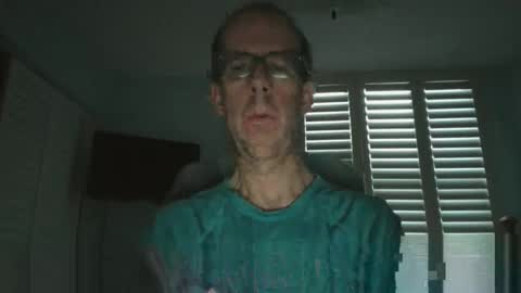 Snapshot of southflaman chatting on 30, 10, 2025 ScorpioKobra online show from 30, 10, 2025