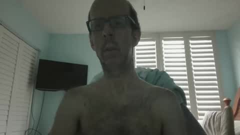 Snapshot of southflaman chatting on 28, 11, 2025 ScorpioKobra online show from 28, 11, 2025