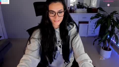 Luisa    online show from 14, 1, 2025