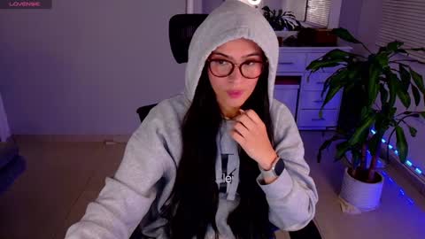 Luisa    online show from 25, 1, 2025