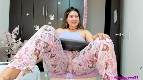 SoyQueen online show from 25, 1, 2025
