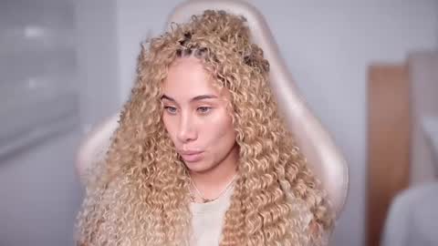 Snapshot of soytulu_ chatting on 11, 2, 2025 brisa s online show from 11, 2, 2025