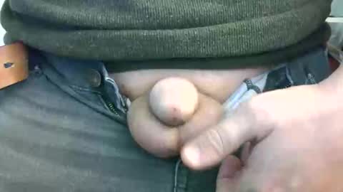 Snapshot of spacerangerinfinity chatting on 5, 11, 2025 SweetCum online show from 5, 11, 2025