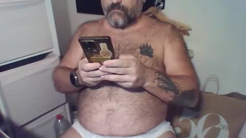 Snapshot of spain_bear chatting on 9, 11, 2025 spain_bear online show from 9, 11, 2025