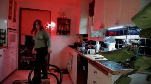 Snapshot of spankamber chatting on 17, 11, 2025 AmberSpanks online show from 17, 11, 2025