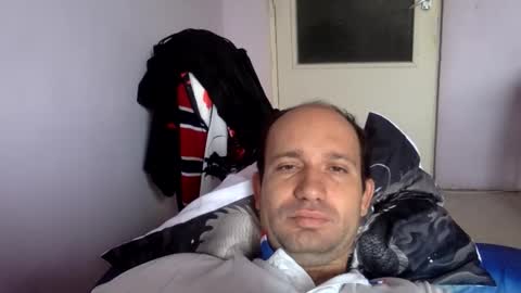 Snapshot of sparei7 chatting on 26, 10, 2025 Snaiky online show from 26, 10, 2025