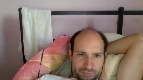 Snapshot of sparei7 chatting on 31, 10, 2025 Snaiky online show from 31, 10, 2025