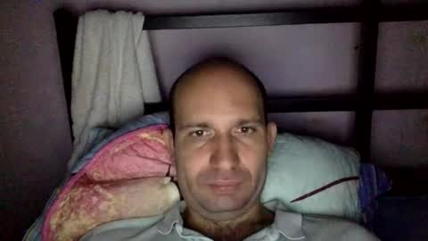 Snapshot of sparei7 chatting on 17, 11, 2025 Snaiky online show from 17, 11, 2025