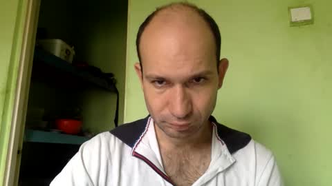 Snapshot of sparei7 chatting on 18, 11, 2025 Snaiky online show from 18, 11, 2025