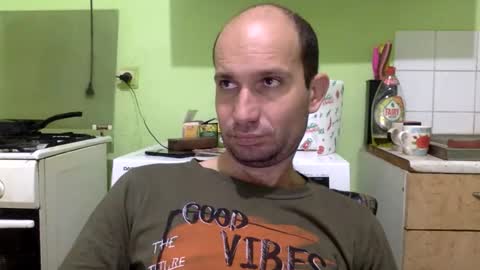 Snapshot of sparei7 chatting on 19, 11, 2025 Snaiky online show from 19, 11, 2025