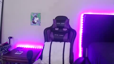 Snapshot of sparkle_pinuppp chatting on 5, 3, 2026 Tip 1 token Follow me on instagram Sparkle pinuppp online show from 5, 3, 2026