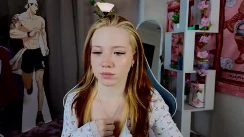 Snapshot of sparky_fox chatting on 16, 3, 2026 Nika online show from 16, 3, 2026