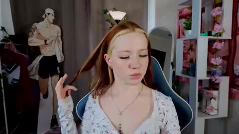 Snapshot of sparky_fox chatting on 16, 3, 2026 Nika online show from 16, 3, 2026