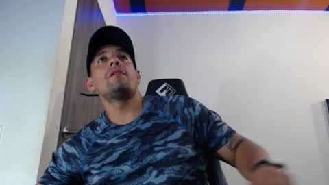 Snapshot of spartacus_cam chatting on 18, 2, 2025     online show from 18, 2, 2025