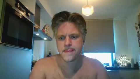 Snapshot of spectacularguy chatting on 14, 12, 2025 DutchDude online show from 14, 12, 2025