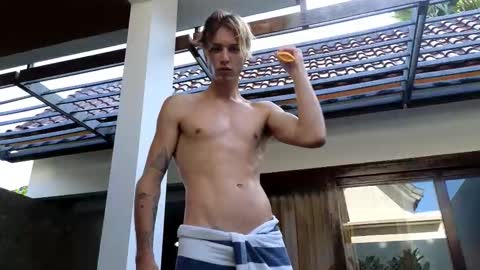 Snapshot of specter_of_cummunism chatting on 28, 3, 2026 Sasha -- online show from 28, 3, 2026