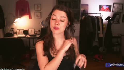 Snapshot of spectralmatter chatting on 7, 4, 2026 m online show from 7, 4, 2026