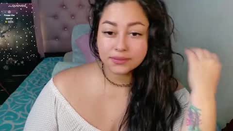 Renata Roman online show from 18, 9, 2025