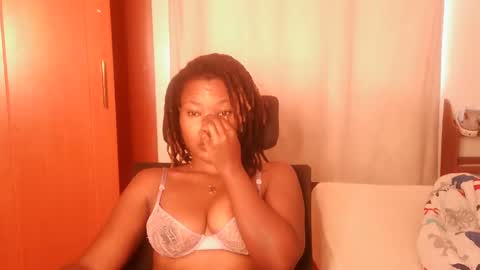 Snapshot of spicy_kerrine chatting on 1, 3, 2025 Spicy kerrine online show from 1, 3, 2025