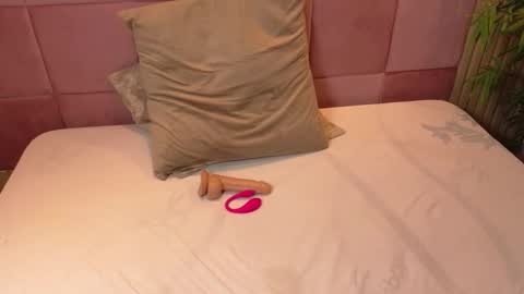 Snapshot of spicycarlaxx chatting on 8, 3, 2026 spicycarlaxx online show from 8, 3, 2026