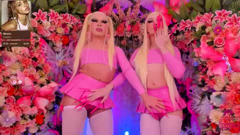 Snapshot of spicysluts chatting on 16, 10, 2025 Alison Sharon online show from 16, 10, 2025