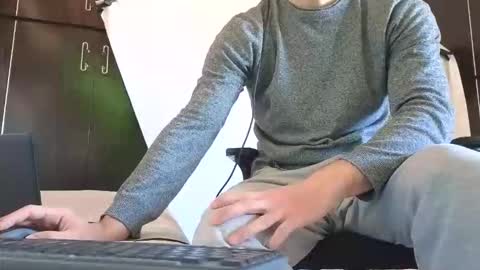 Snapshot of spider_0090 chatting on 28, 10, 2025 Marco. When Im offline you can view premium content in bio online show from 28, 10, 2025