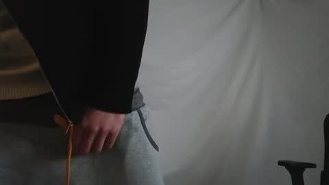 Marco. When Im offline you can view premium content in bio online show from 2, 12, 2025