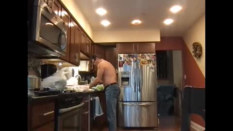 Snapshot of spike69old chatting on 8, 1, 2025 spike69old online show from 8, 1, 2025