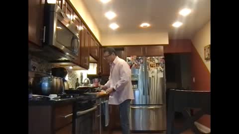 Snapshot of spike69old chatting on 5, 2, 2025 spike69old online show from 5, 2, 2025