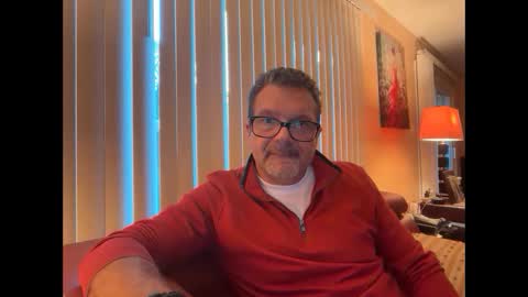 Snapshot of spike69old chatting on 24, 10, 2025 spike69old online show from 24, 10, 2025