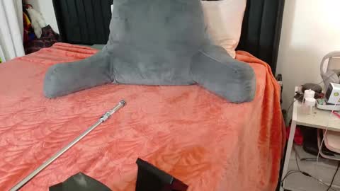 SpikedBella Same on all socials and OF online show from 6, 11, 2025