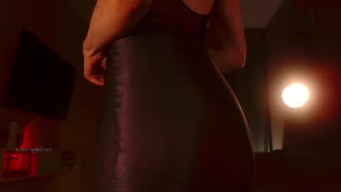 Snapshot of spiklencii chatting on 14, 10, 2025 Elizabeth online show from 14, 10, 2025