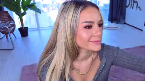 Snapshot of spoilm3mor3 chatting on 2, 11, 2025 Anna online show from 2, 11, 2025