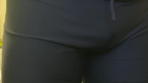 Snapshot of spreet21 chatting on 1, 12, 2025 MicroClit online show from 1, 12, 2025