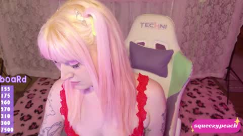 squeezypeach online show from 12, 9, 2025