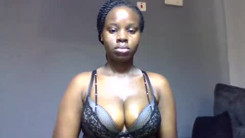 Snapshot of squiter_girlie chatting on 17, 12, 2025 Squiter online show from 17, 12, 2025