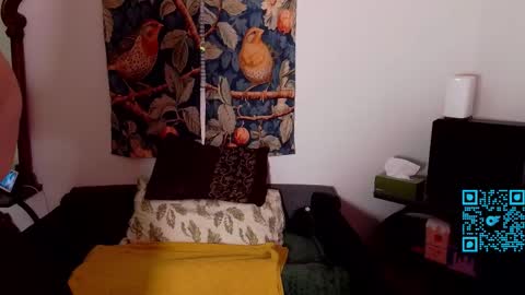 Snapshot of squrlgurl chatting on 11, 2, 2026 Earthling Gurl Michelle Allergy online show from 11, 2, 2026