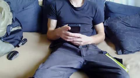 Snapshot of srevinu chatting on 25, 11, 2025 Srevinu online show from 25, 11, 2025