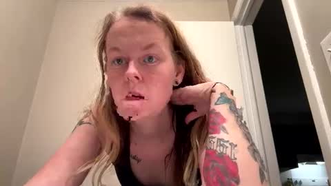 Snapshot of sriley386444137 chatting on 23, 12, 2024 sriley386444137 online show from 23, 12, 2024