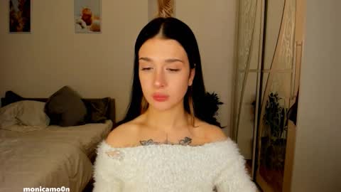 Snapshot of ssash1mii chatting on 30, 10, 2025 Hey guys i miss you so much online show from 30, 10, 2025