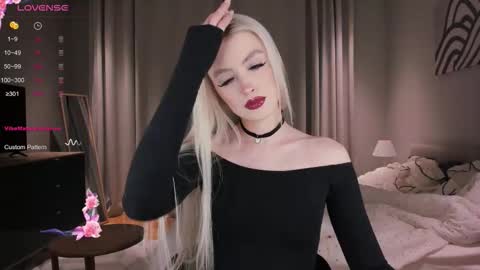 Snapshot of ssashagarter chatting on 20, 11, 2025 Alexandra online show from 20, 11, 2025