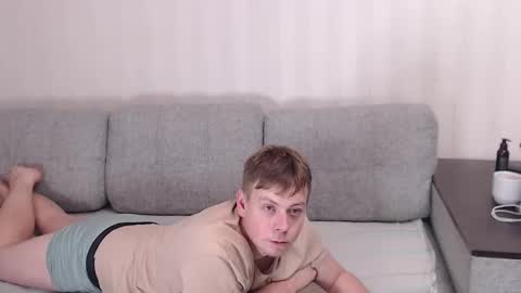 Snapshot of st_rudy chatting on 5, 11, 2025 Joe Peach online show from 5, 11, 2025