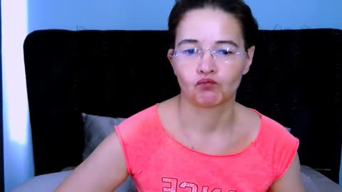 Snapshot of staceydarling chatting on 19, 2, 2026 staceydarling online show from 19, 2, 2026